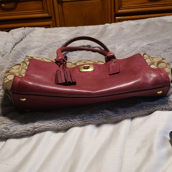 Authentic Coach Purse - Picture 2 of 13